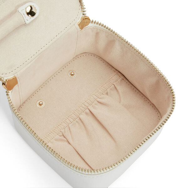 Maria White Jewellery Jewellery Cube